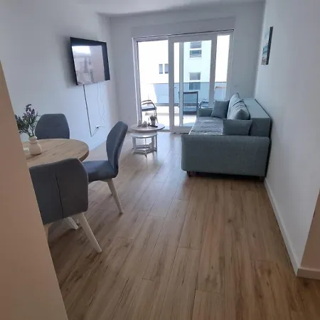 Daire 1 Bedroom In With Free Parking And Secured Parking On Makarska